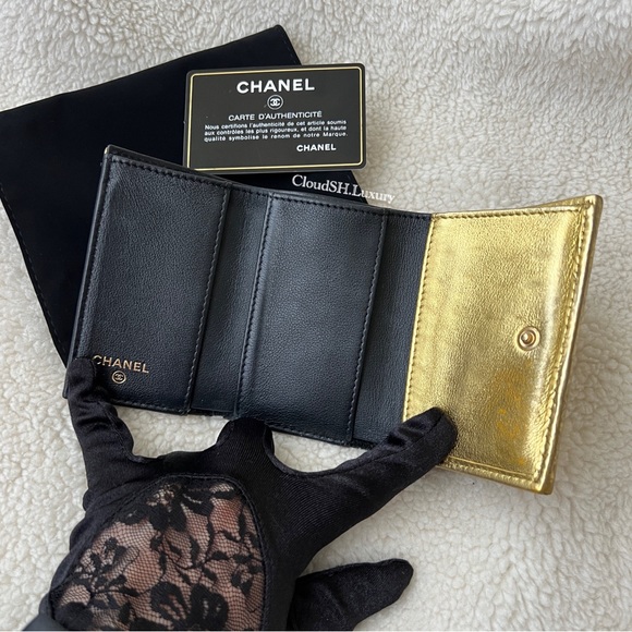Auth Chanel Metallic Gold Croc Embossed Trifold Compact Wallet - Picture 3 of 15